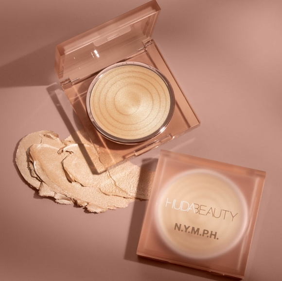 HUDA BEAUTY Other - 💜NEW💜BNIB HUDA N.Y.M.P.H Luna Glaze Perfector Hi